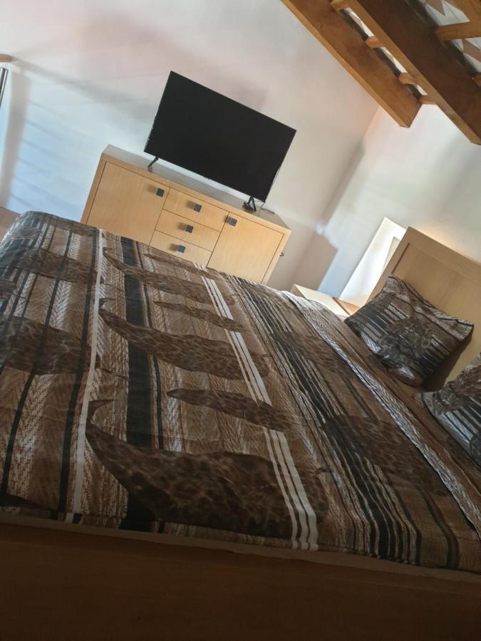 Smartno Apartmaji Sobe Josko Ngoại thất bức ảnh